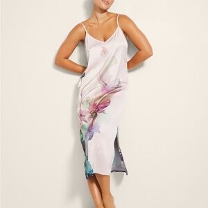 🌺NEW Soma Satin Gown - Mystical Blooms PLCM Rose -  Size Small